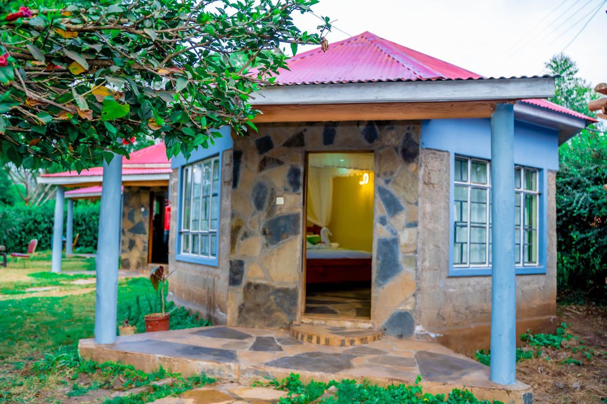 Kilimanjaro Loitokitok Resort Oloitokitok Экстерьер фото